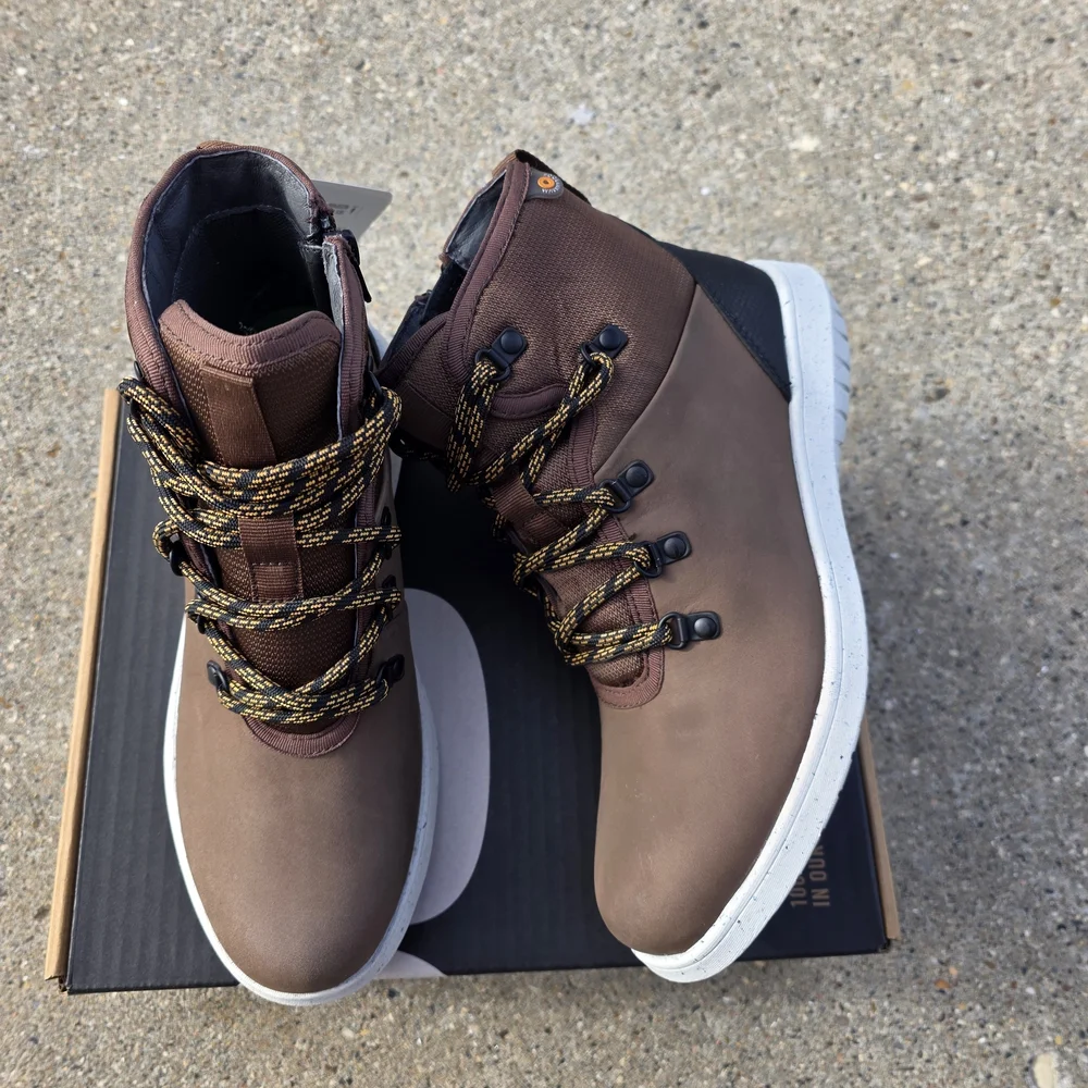 BOGS Insulated Waterproof Boots Women Size 7